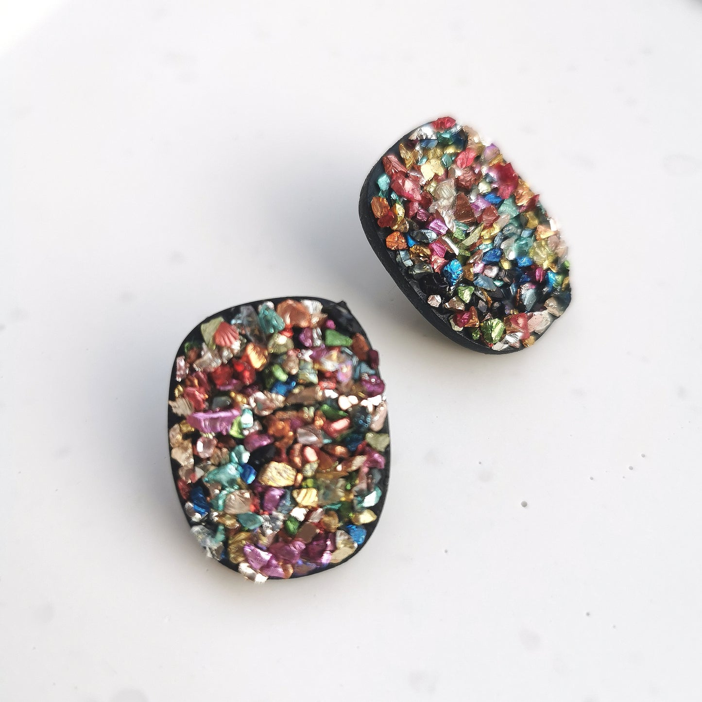 Crushed glass stud earring
