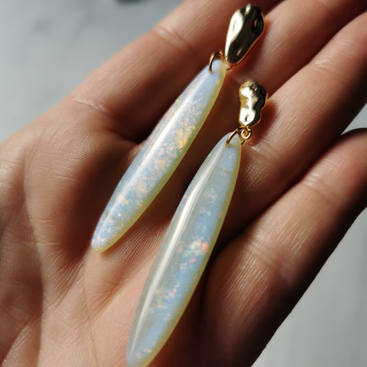 'serenity' opal hanger