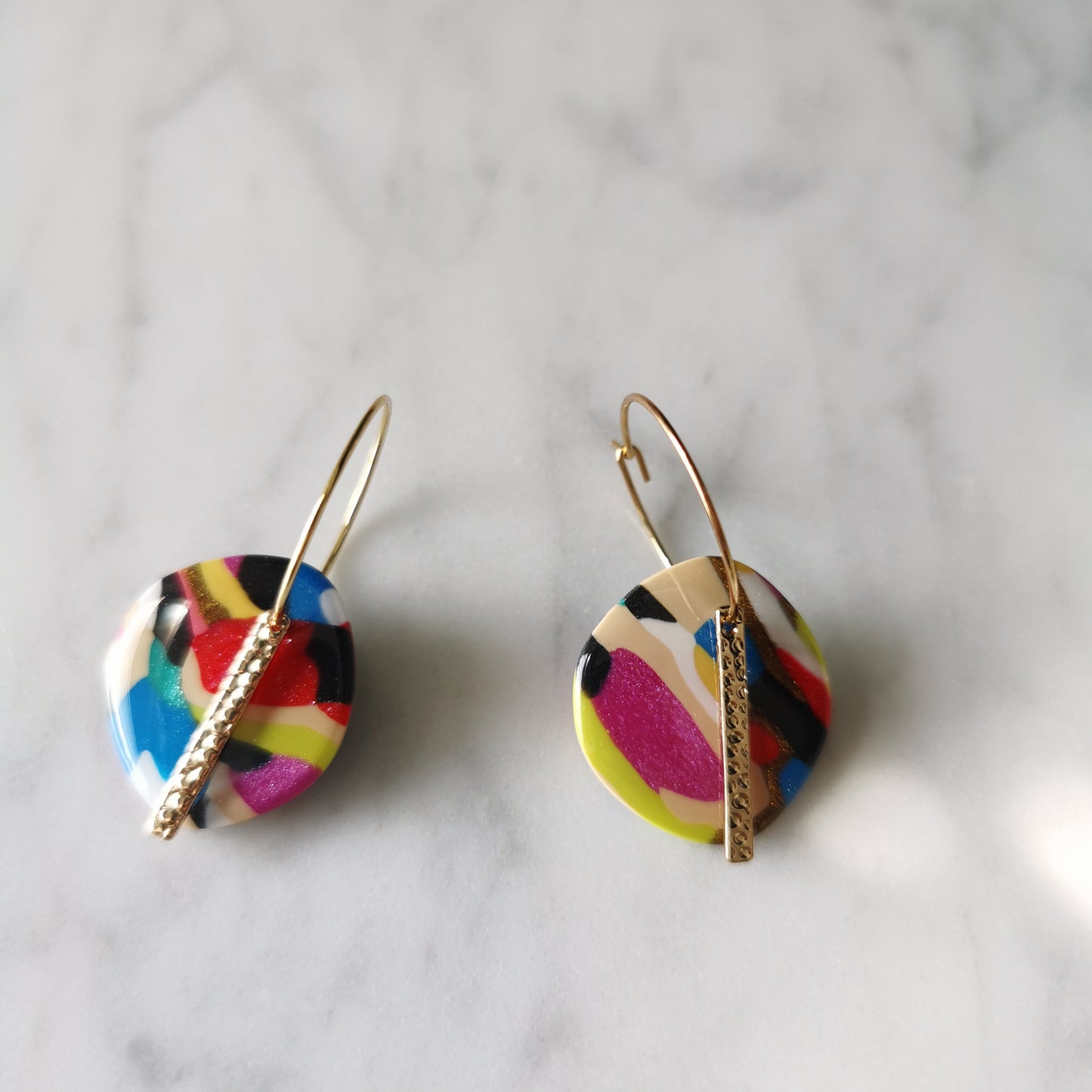 Multicolour hoops