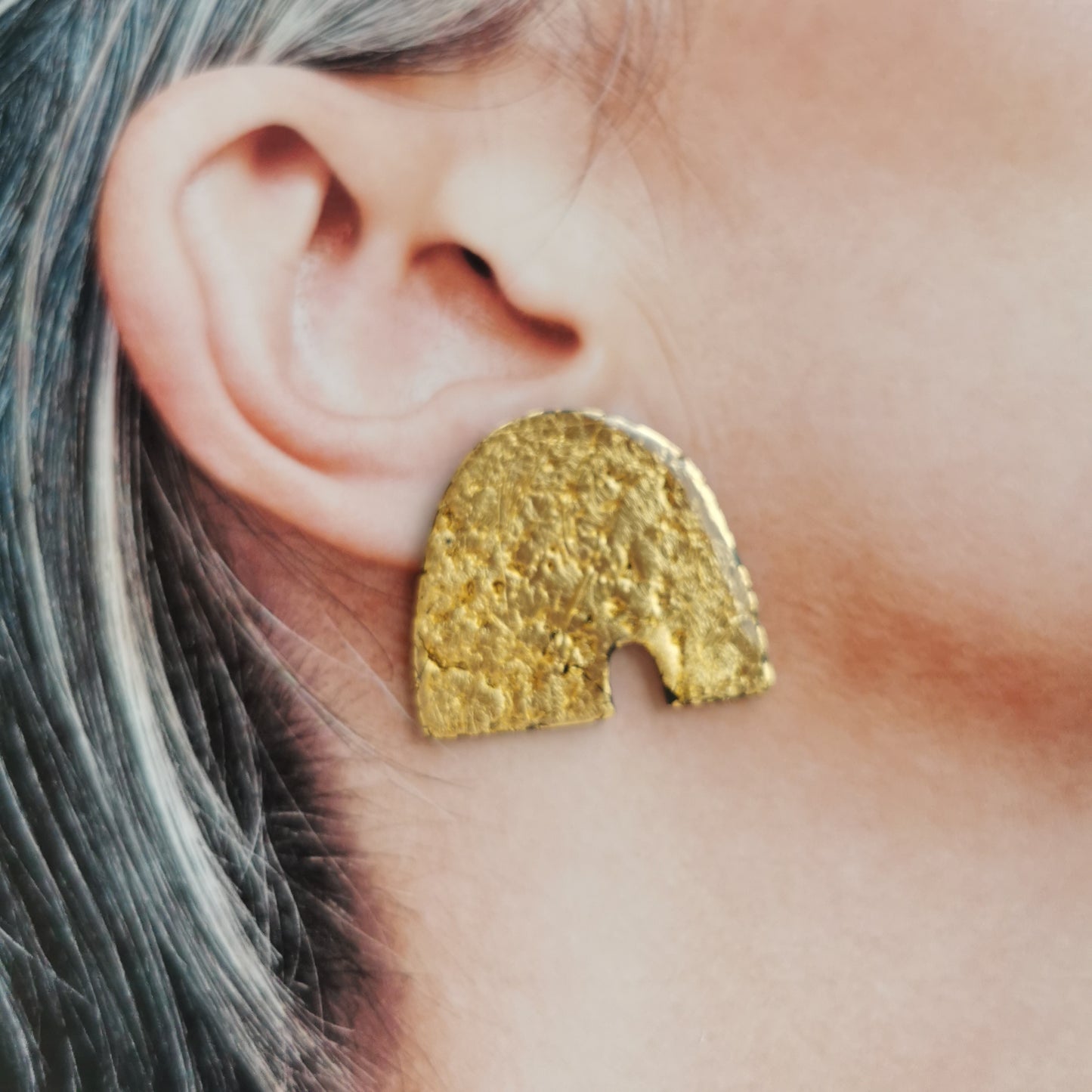 Goldfever statement studs