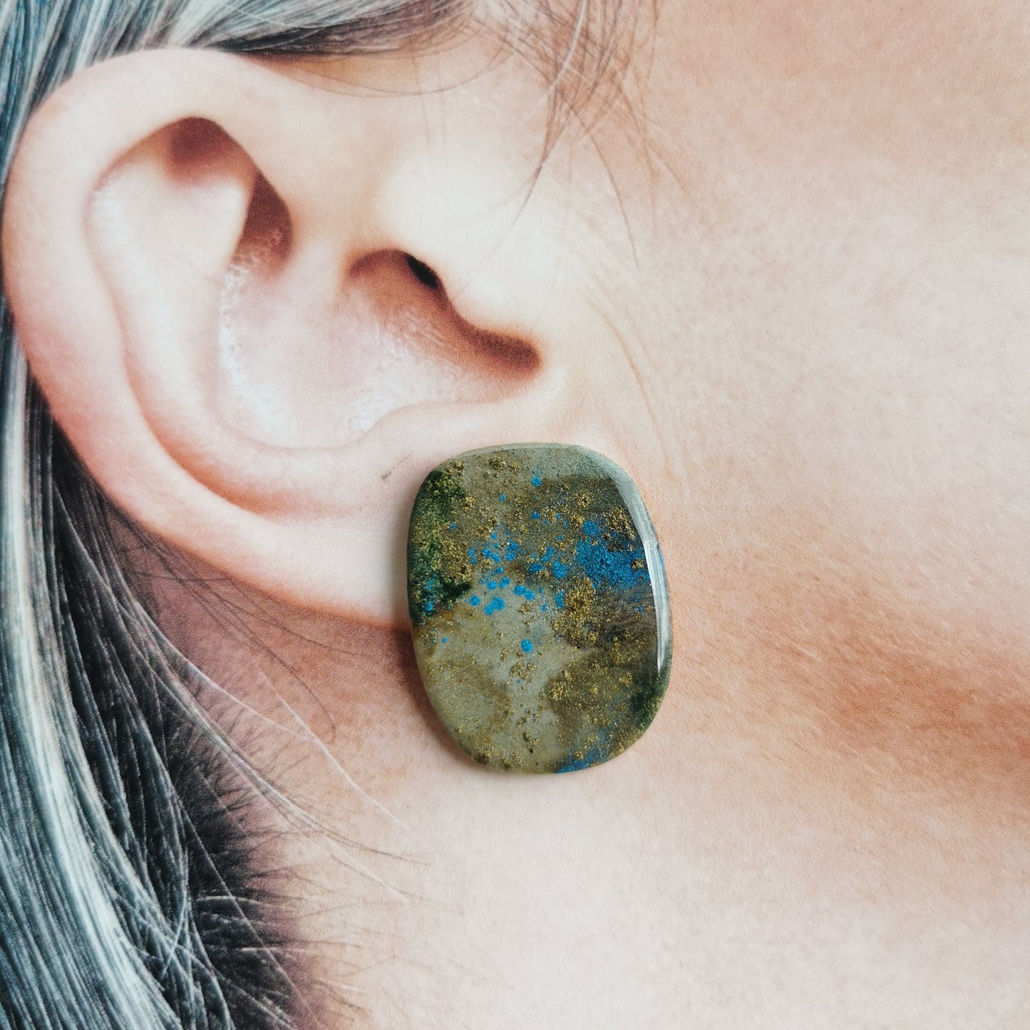 FALL shimmer stud oorbel