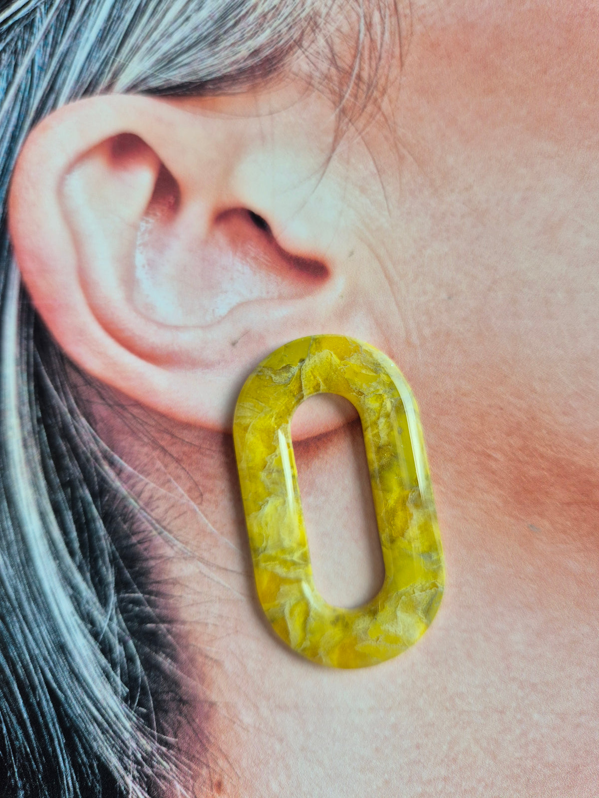 Chartreuse donut stud