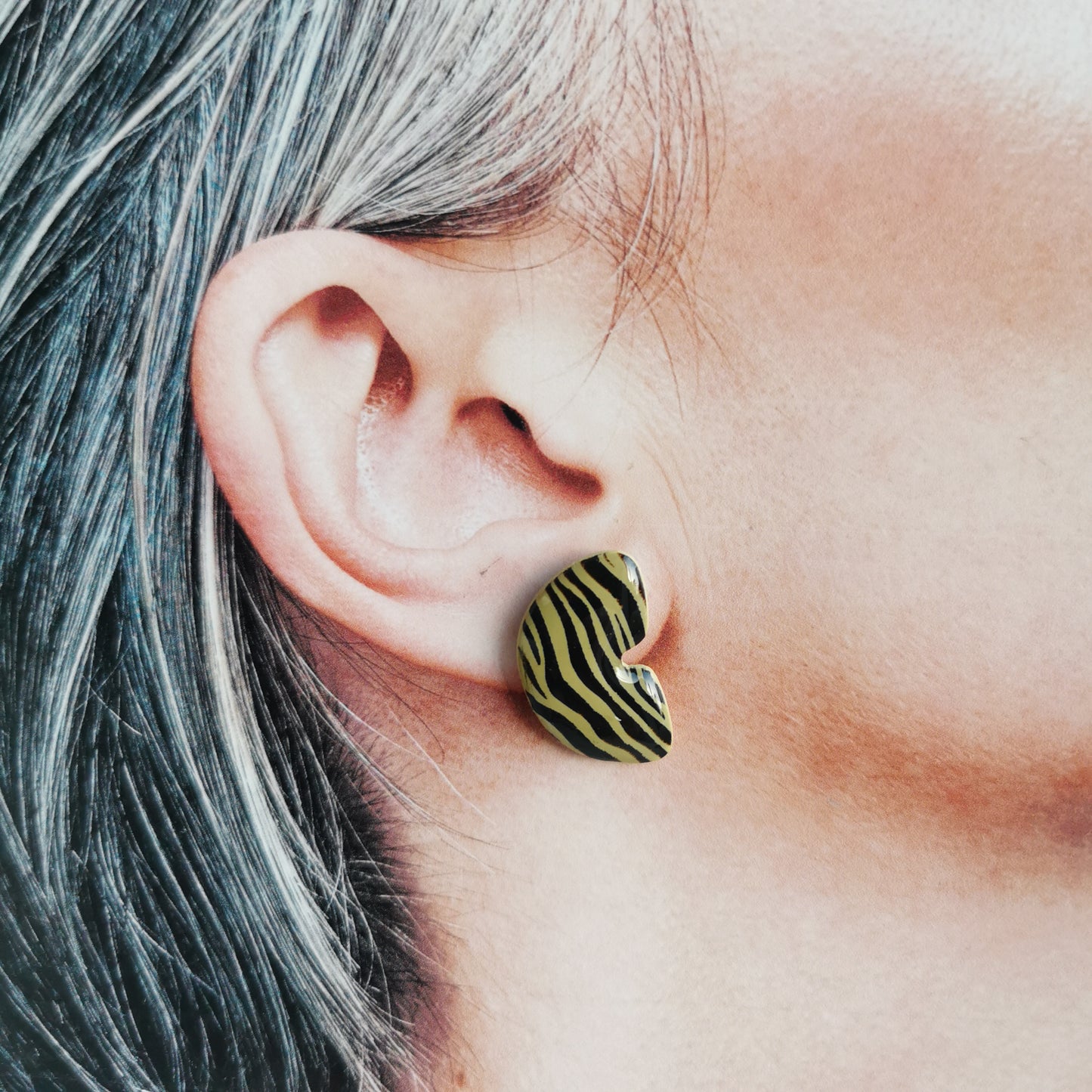 ´zebra´ studs