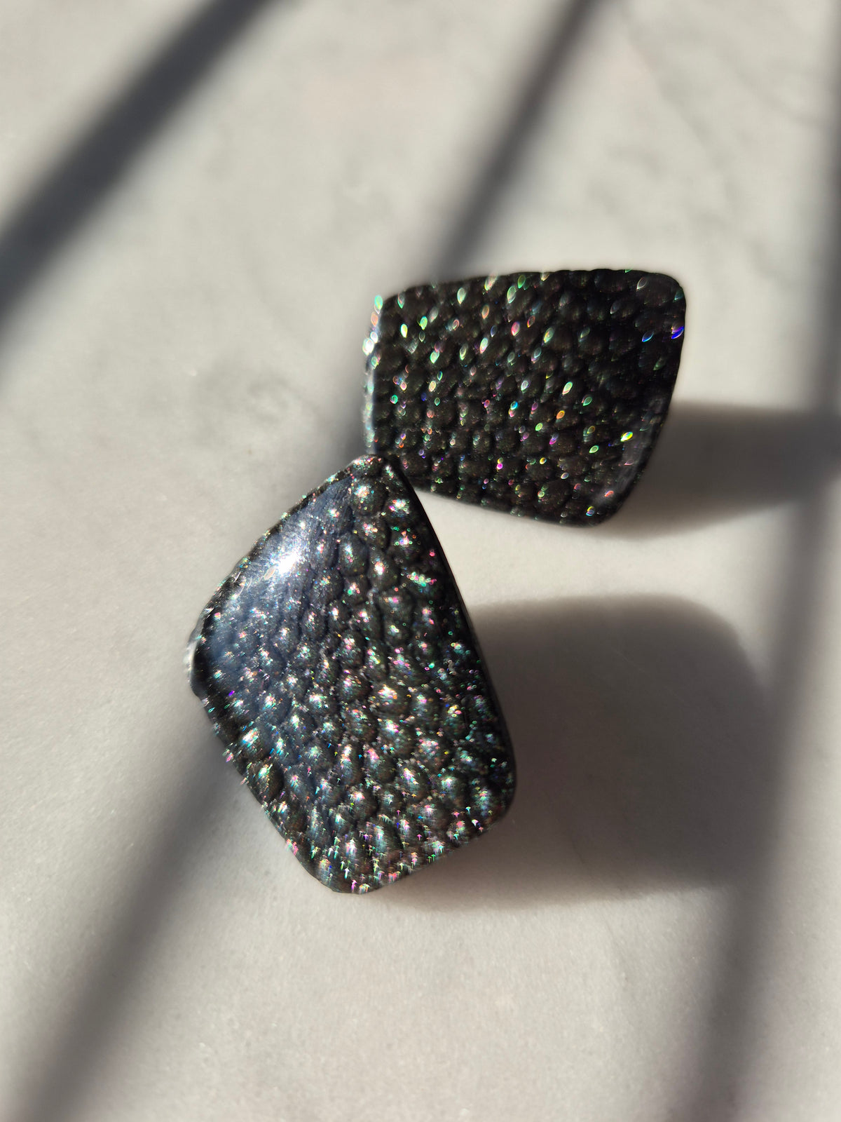 Snake maxi stud