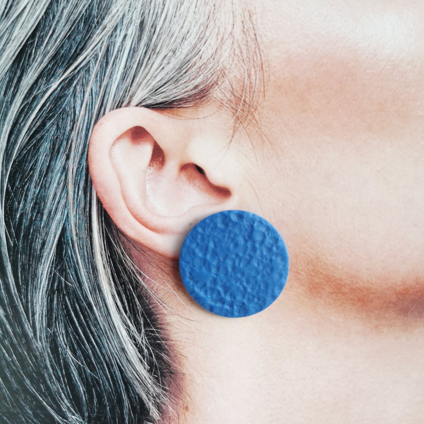 ´Textured´ maxistud