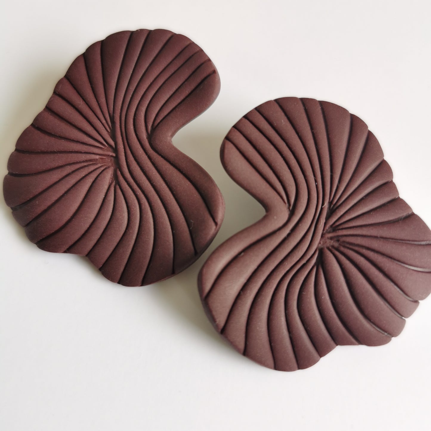 FALL leaf statement stud