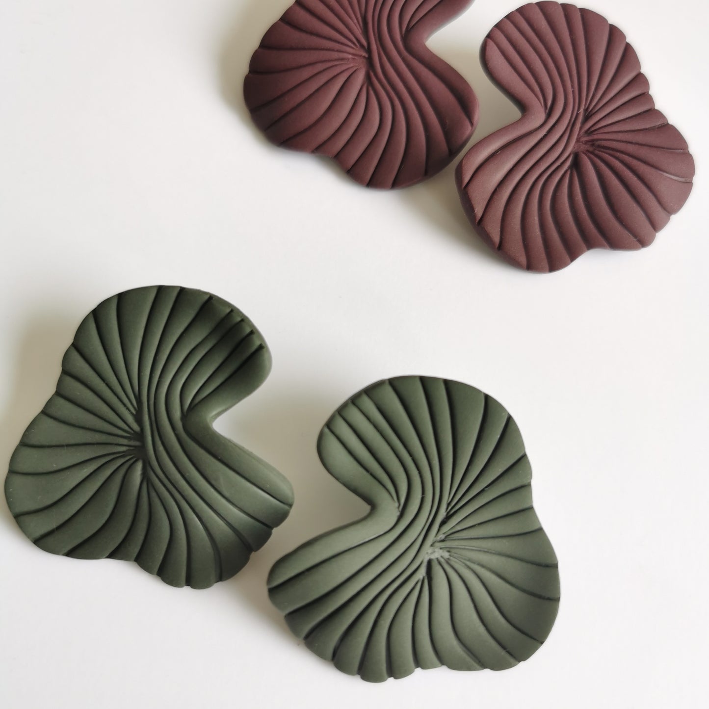 FALL leaf statement stud