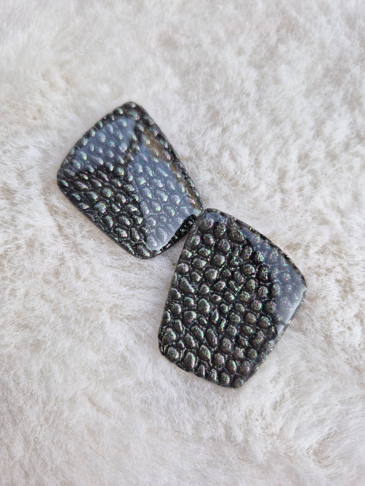 Snake maxi stud