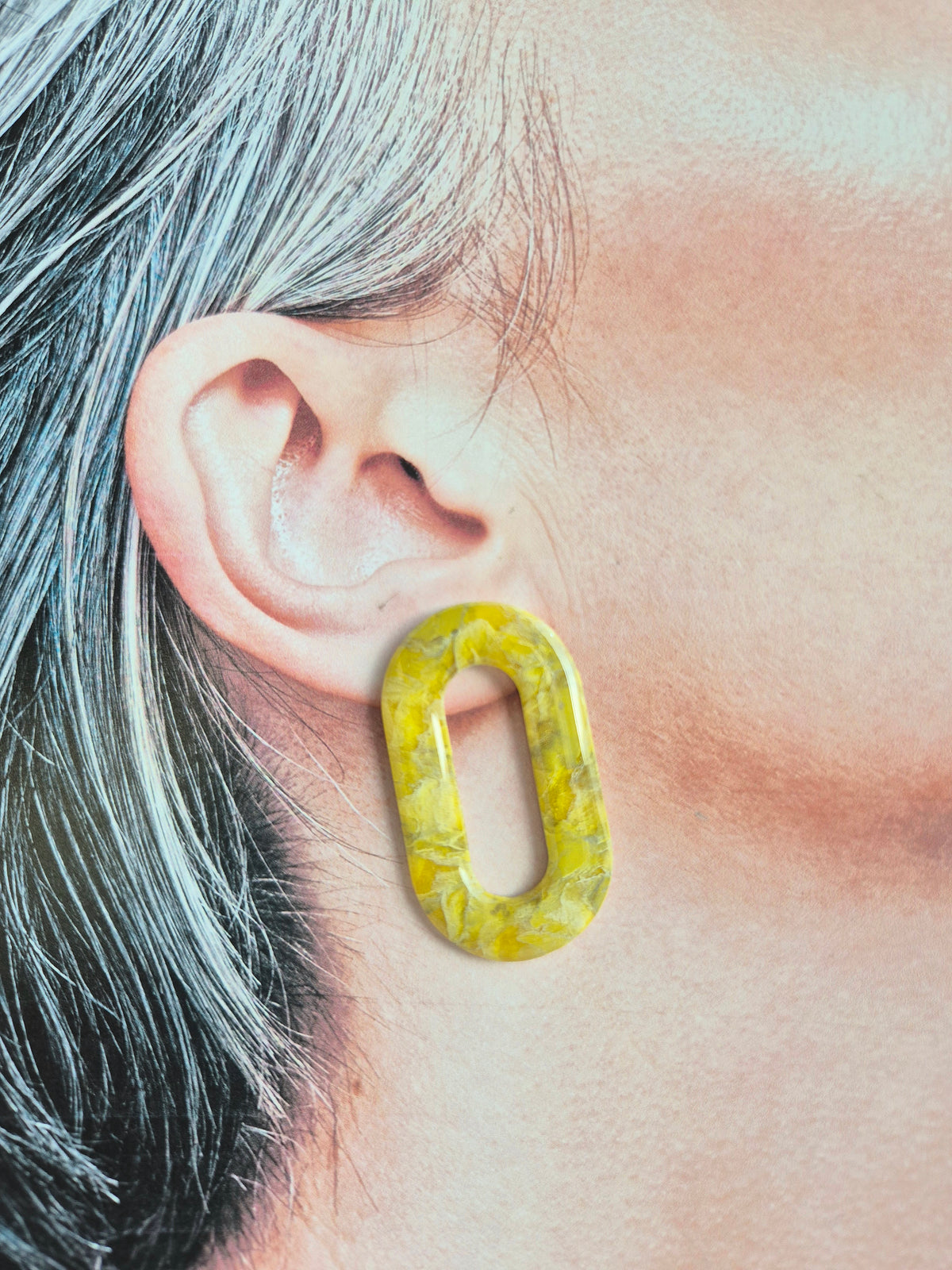 Chartreuse donut stud