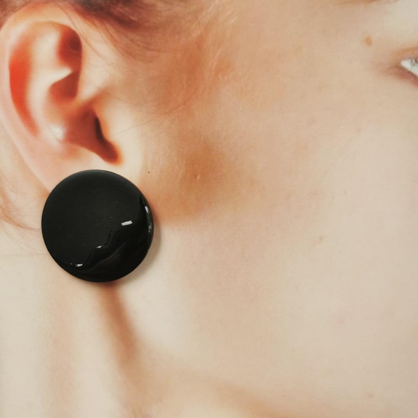 Dipped maxi stud