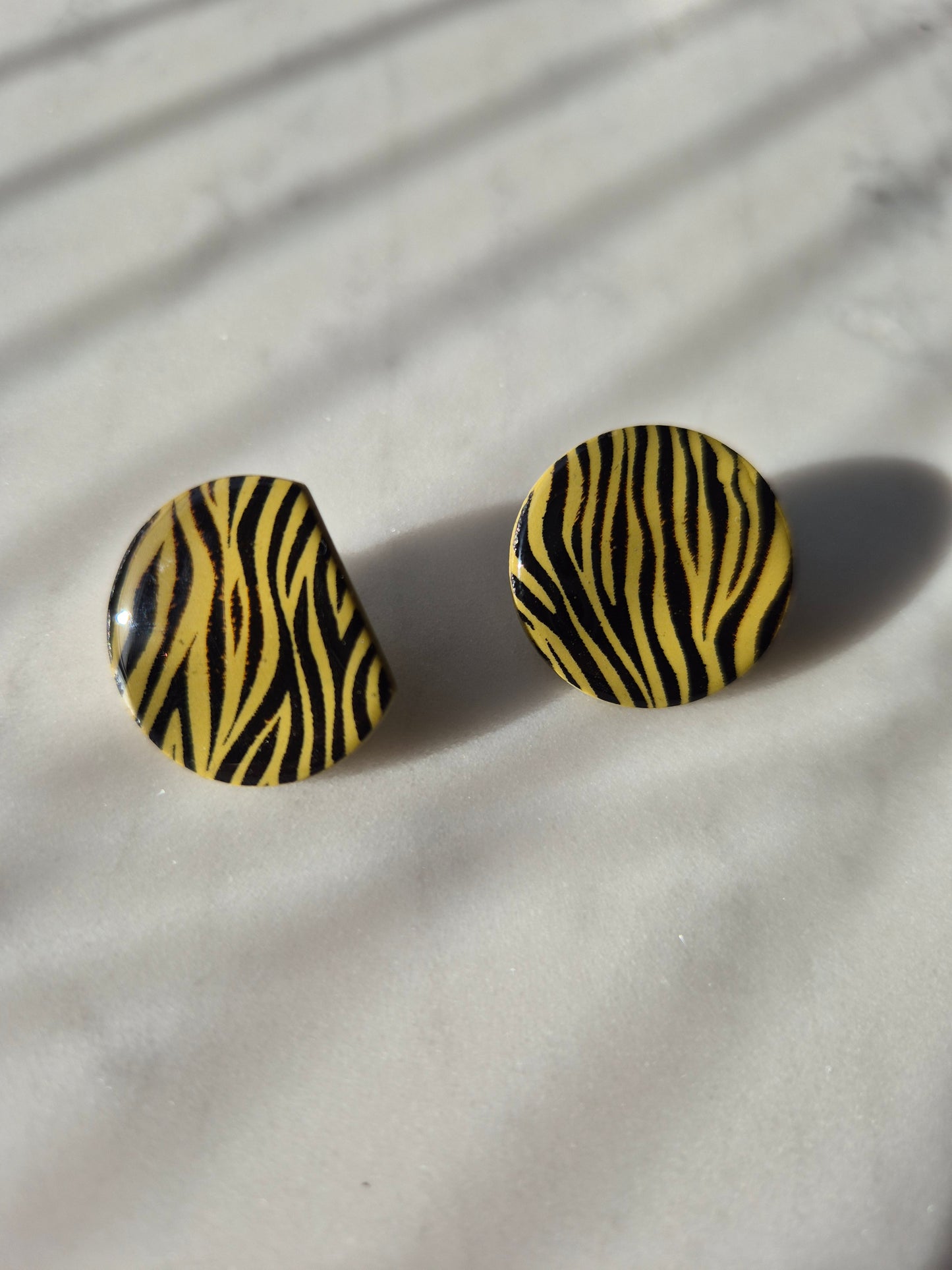 ´zebra´ studs