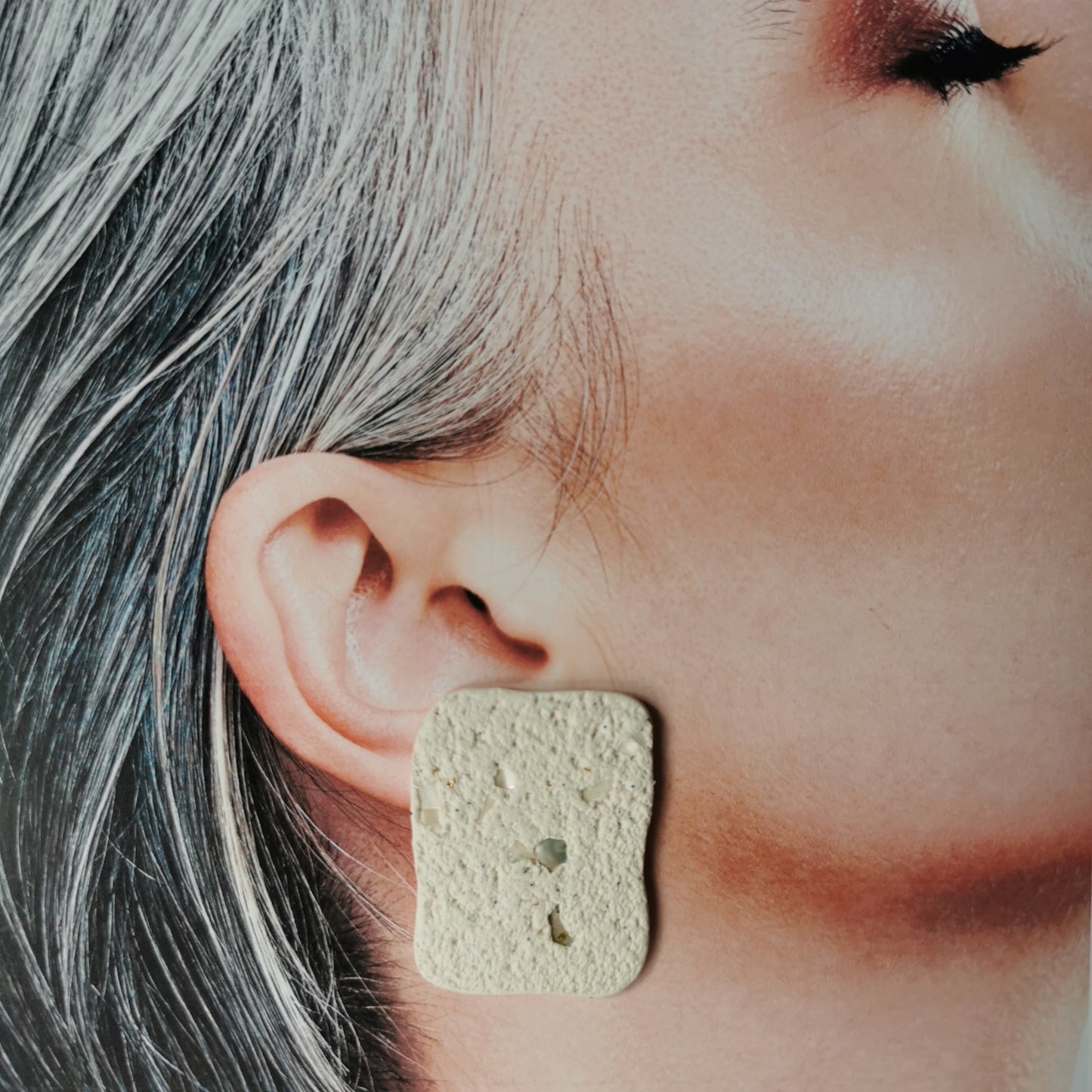 Sandstone statement stud