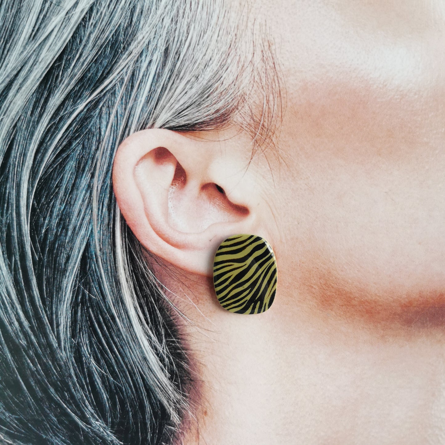 ´zebra´ studs