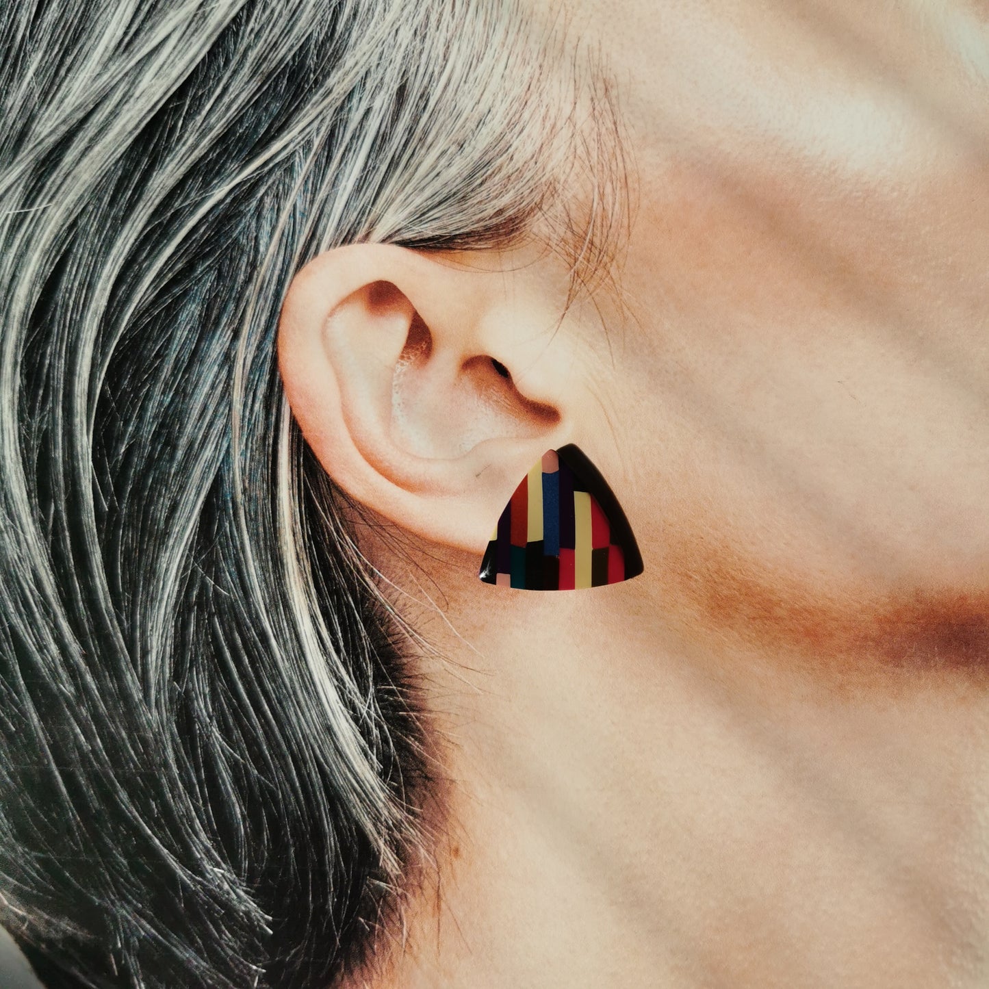 Striped triangle studje