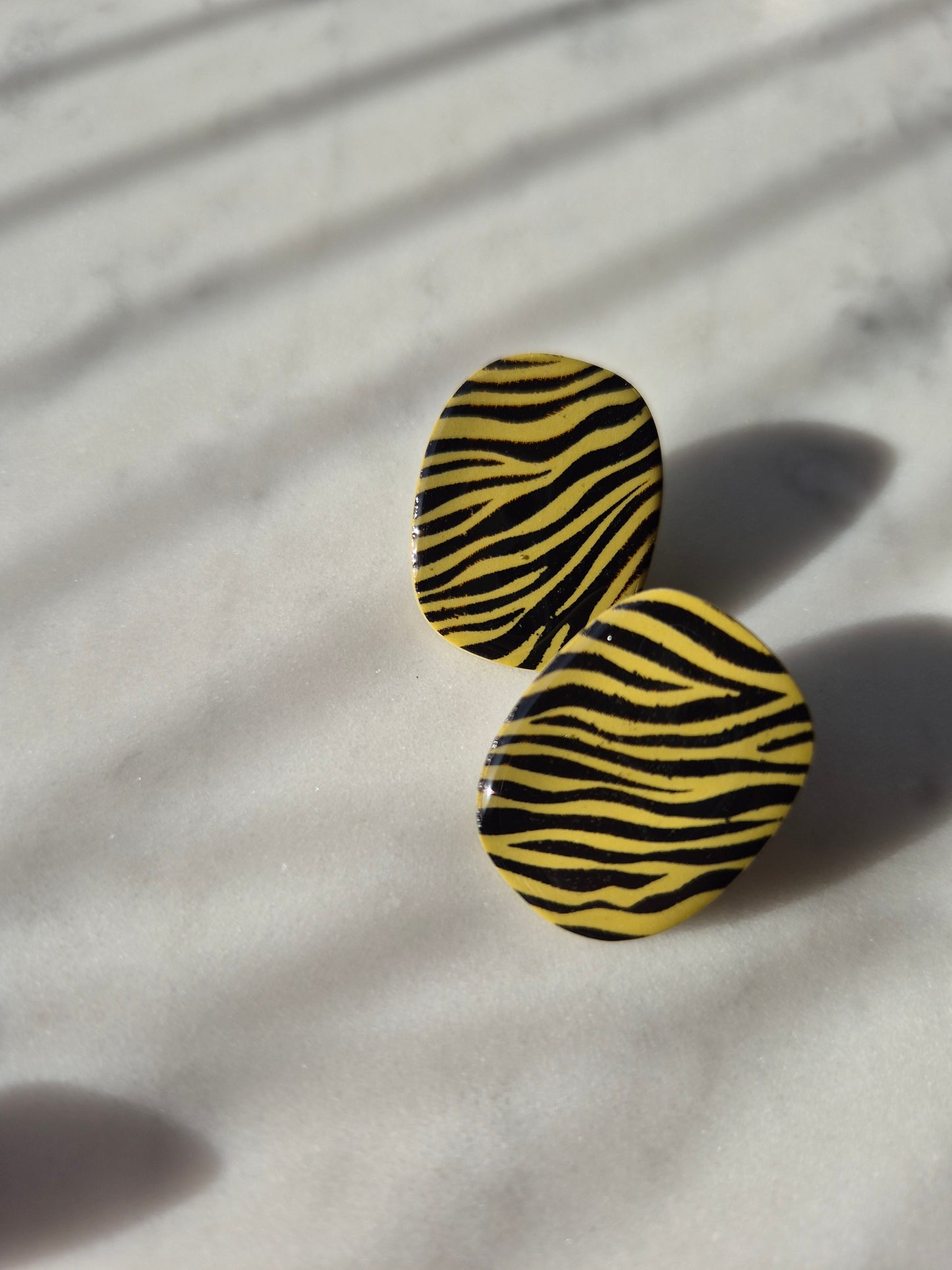 ´zebra´ studs