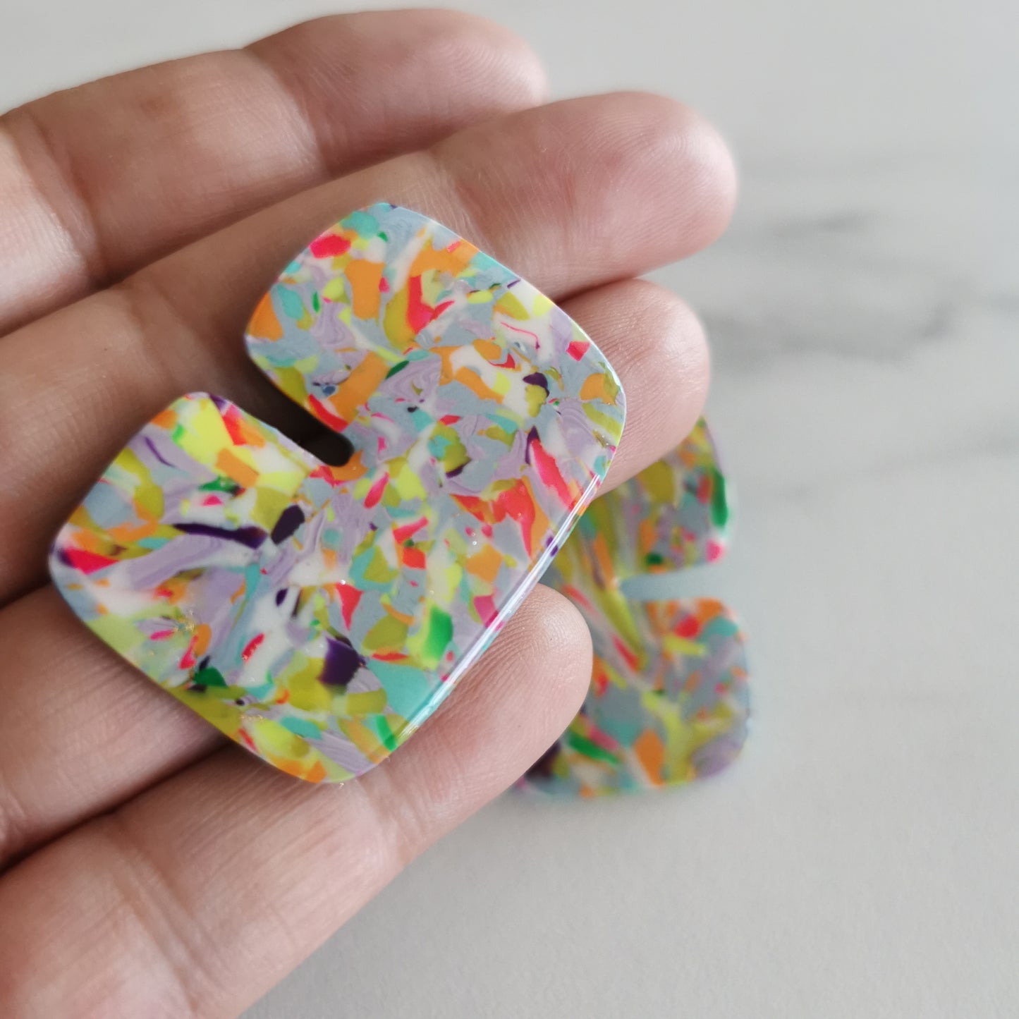 'Pop' statement stud