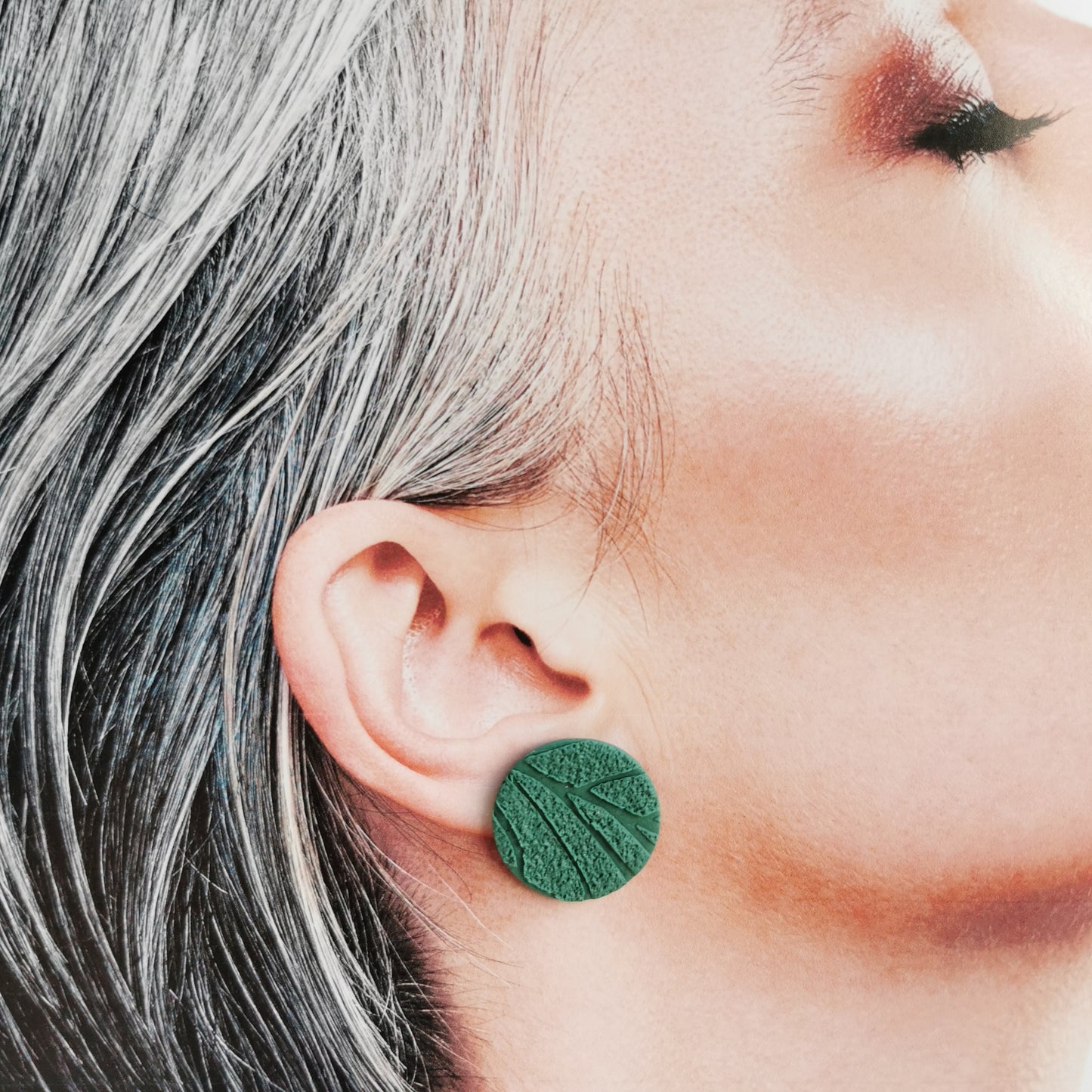 'Jungle' textured stud