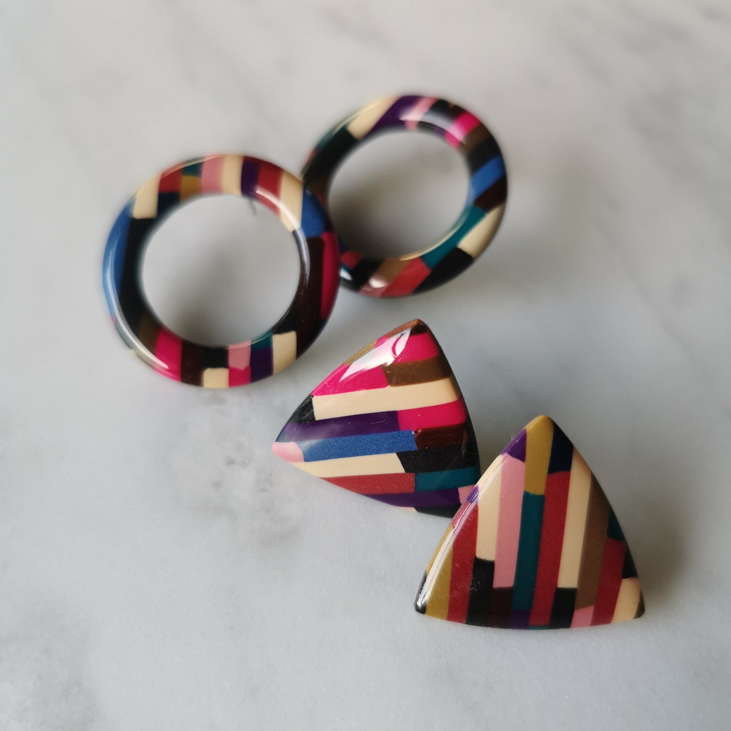 Striped triangle studje
