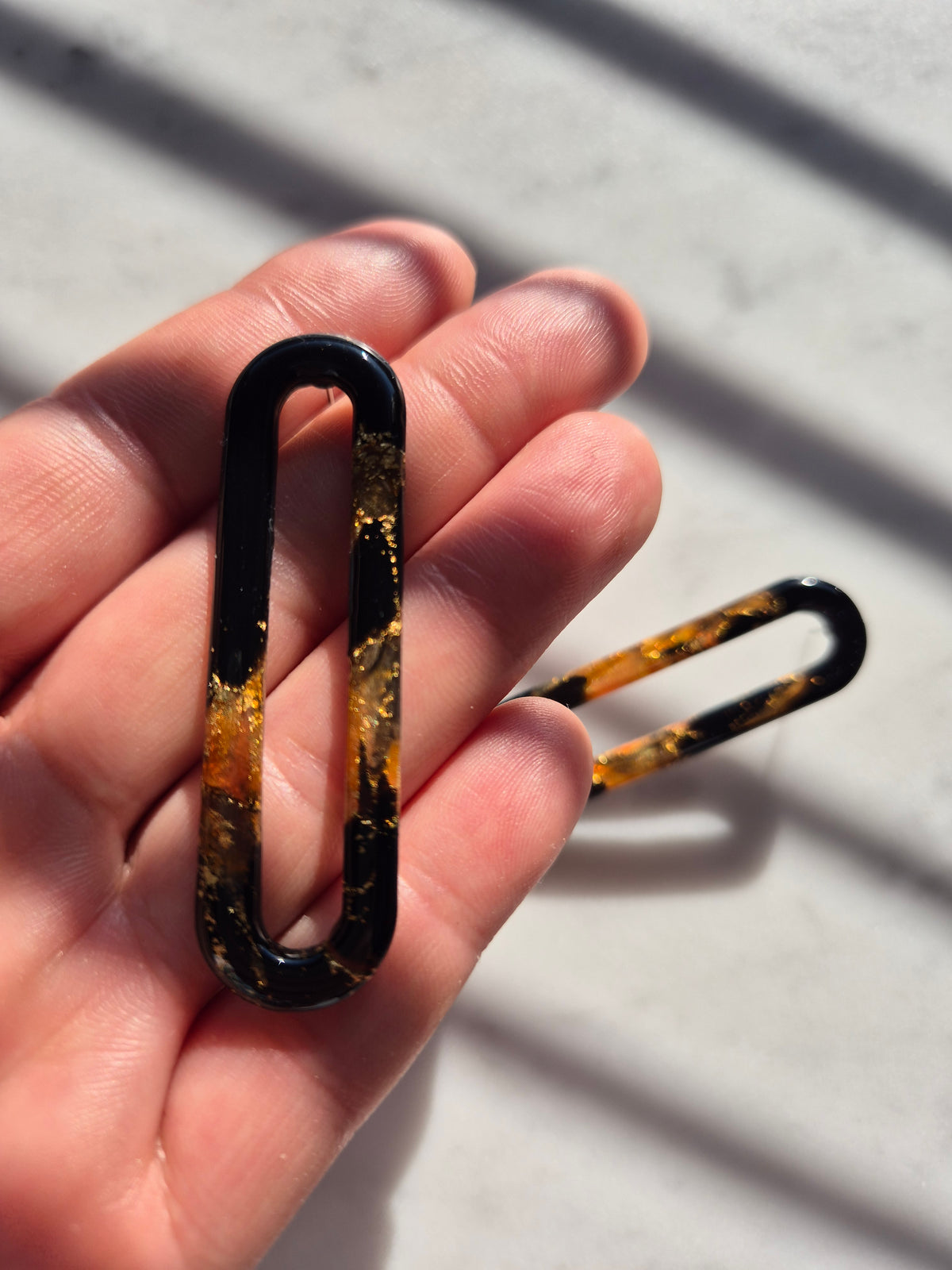 Amber stretched donut