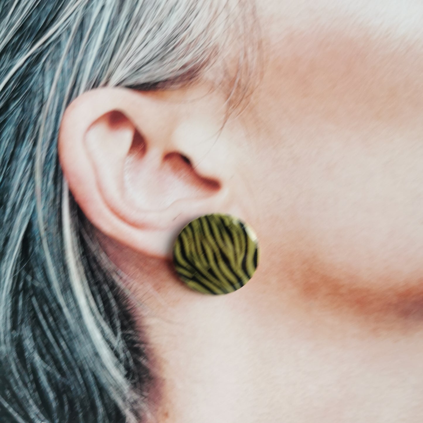 ´zebra´ studs